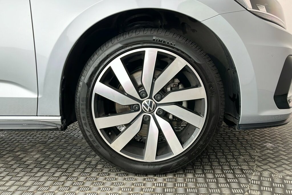 Volkswagen Touran R-line 1.5 Tsi 150 Ps 7-Speed Dsg Silver #5