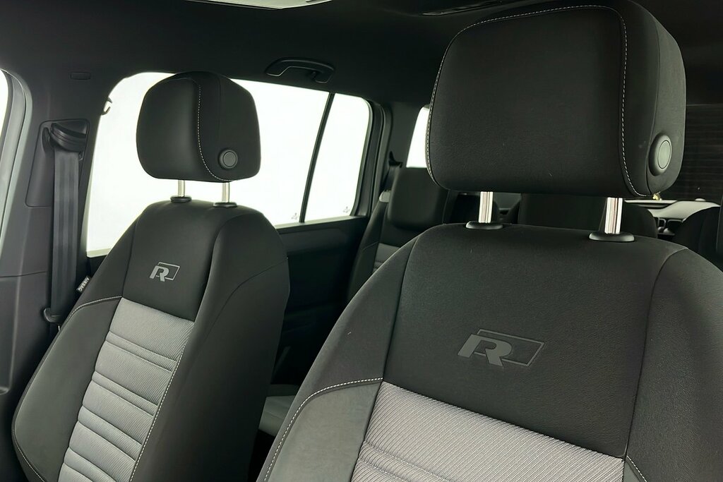 Volkswagen Touran 1.5 Tsi Evo R-line Dsg Black #25