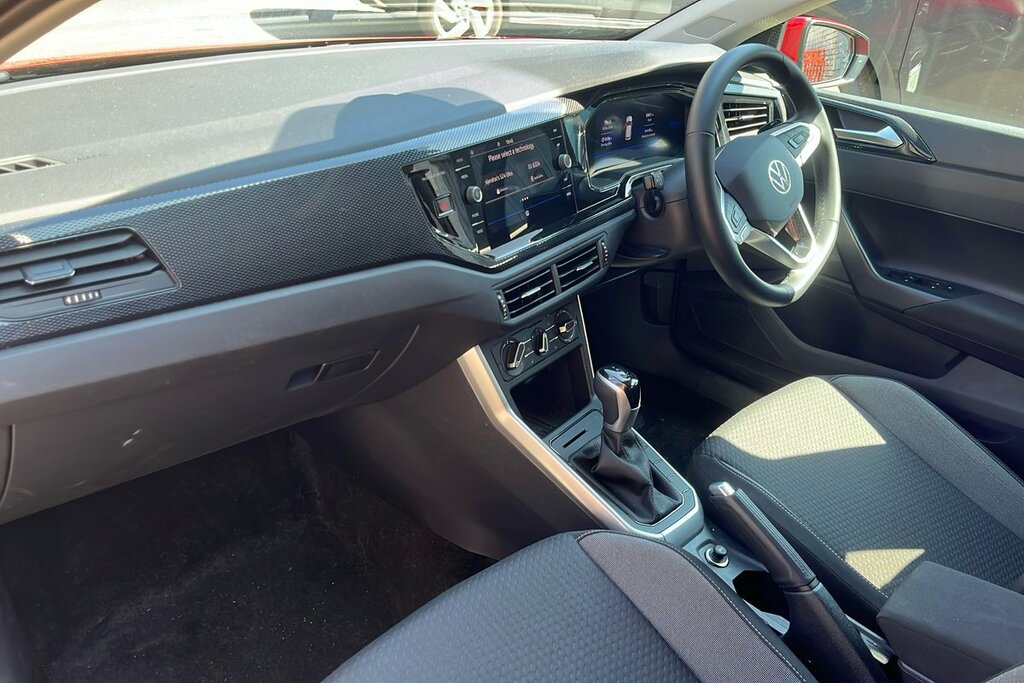 Volkswagen Polo Match 1.0 Tsi 95Ps 7-Speed Dsg Red #2