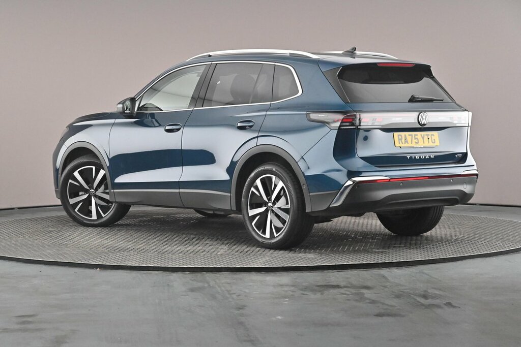 Volkswagen Tiguan Elegance 1.5 Etsi 150 Ps 7-Speed Dsg Blue #3