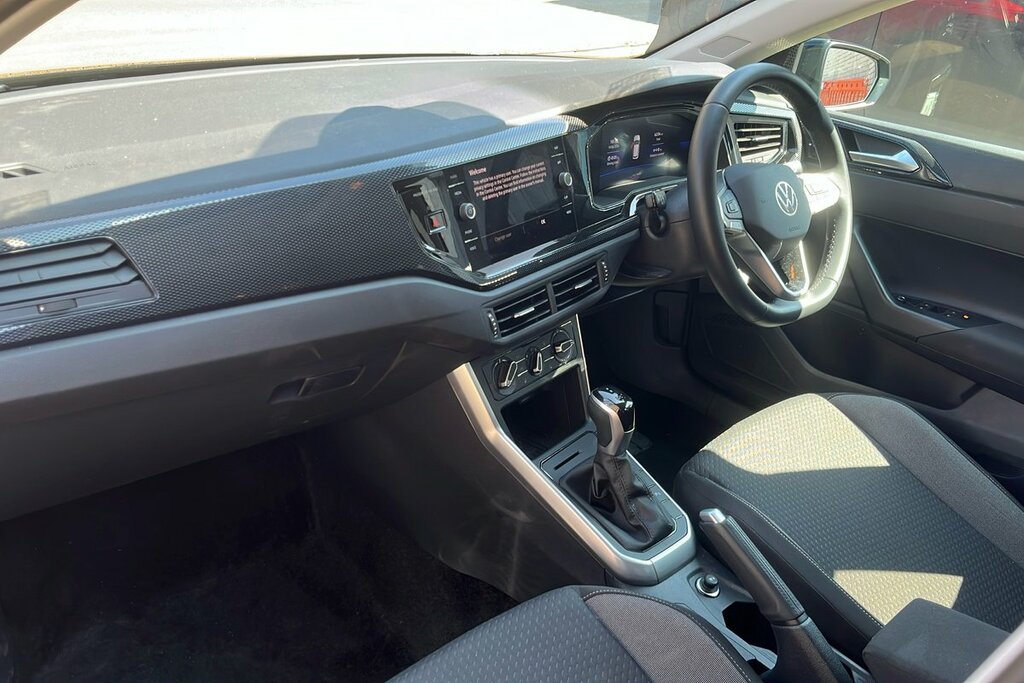Volkswagen Polo Match 1.0 Tsi 95 Ps 7-Speed Dsg Black #2