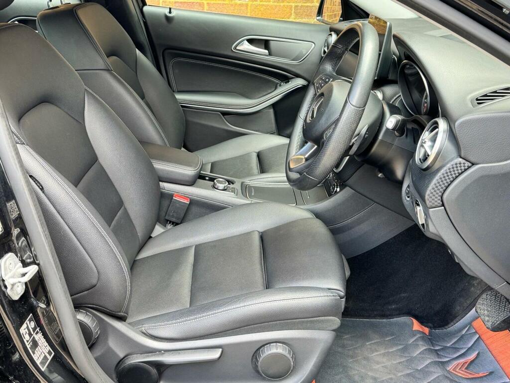 Mercedes-Benz A Class 1.5 A180d Sport Executive 7G-dct Euro 6 Ss KN17XYD Black #2