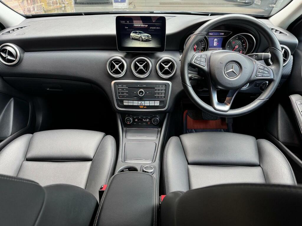Mercedes-Benz A Class 1.5 A180d Sport Executive 7G-dct Euro 6 Ss KN17XYD Black #3