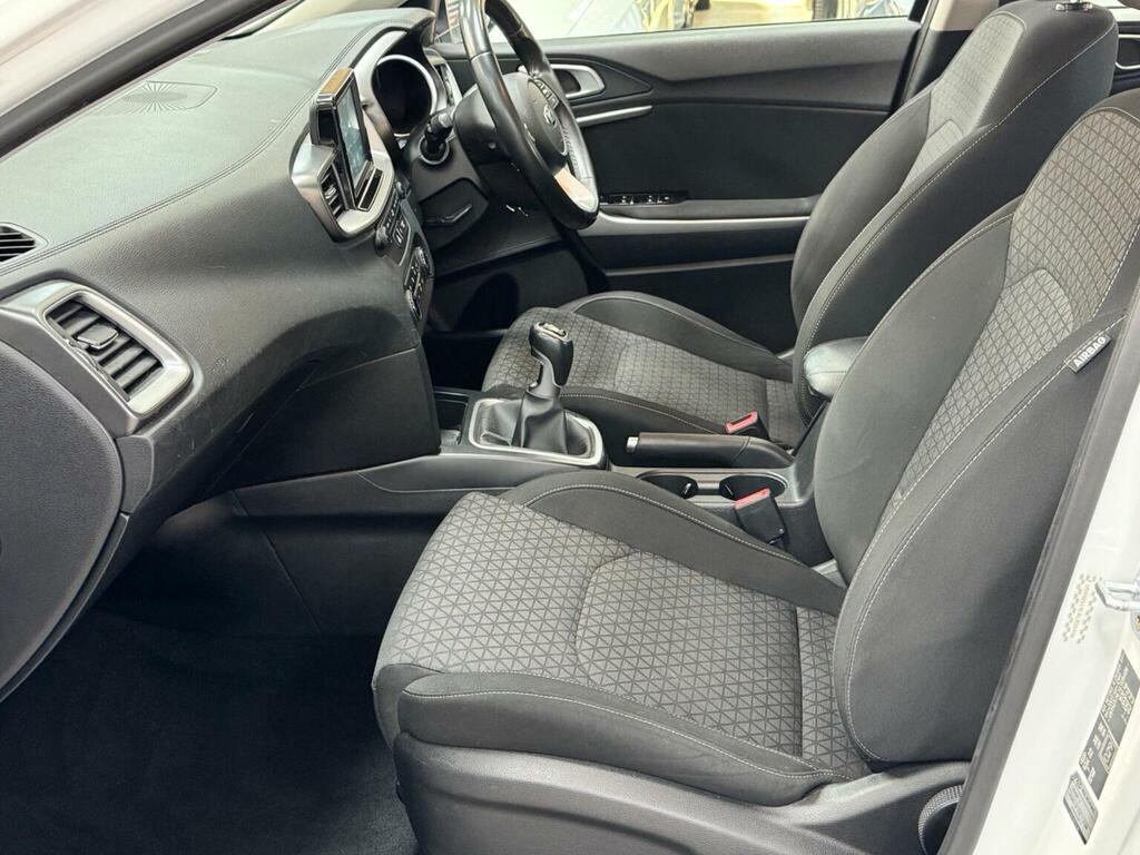 Kia Ceed 1.6 Crdi Eco 2 Euro 6 Ss LD19BRX White #5