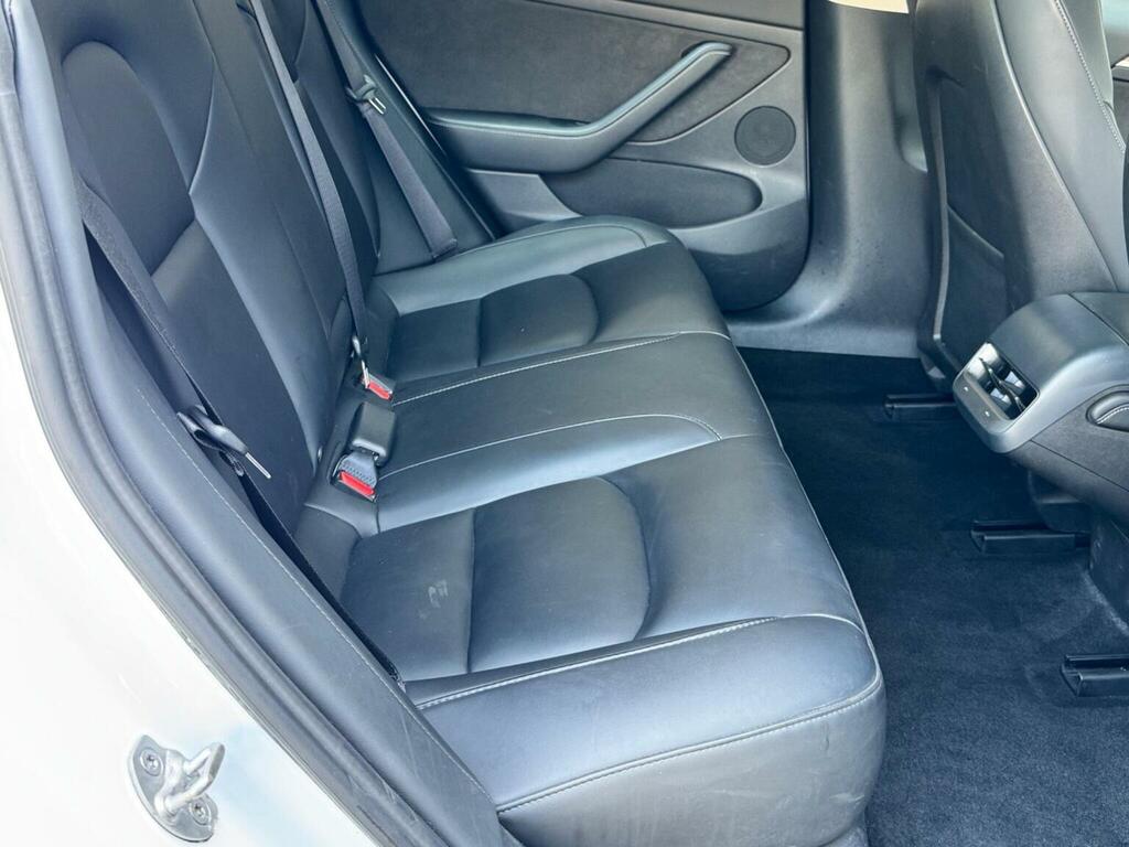 Tesla Model 3 Saloon GJ22TGN White #6