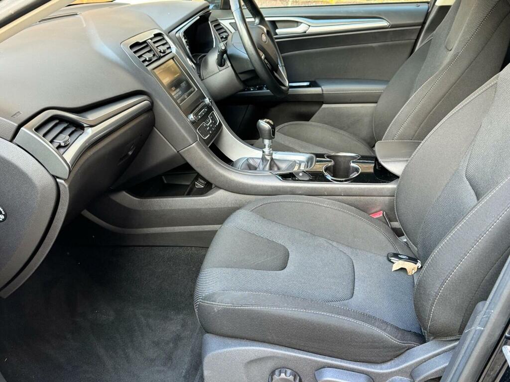 Ford Mondeo 2.0 Tdci Titanium Euro 6 Ss Black #4
