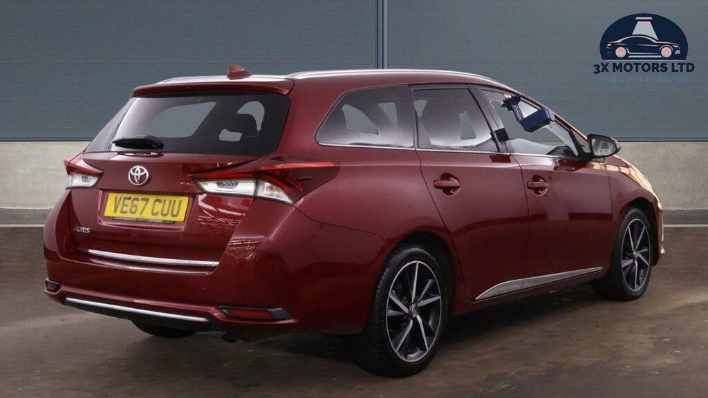 Toyota Auris 1.2 Vvt-i Design Touring Sports Euro 6 Ss VE67CUU Red #5