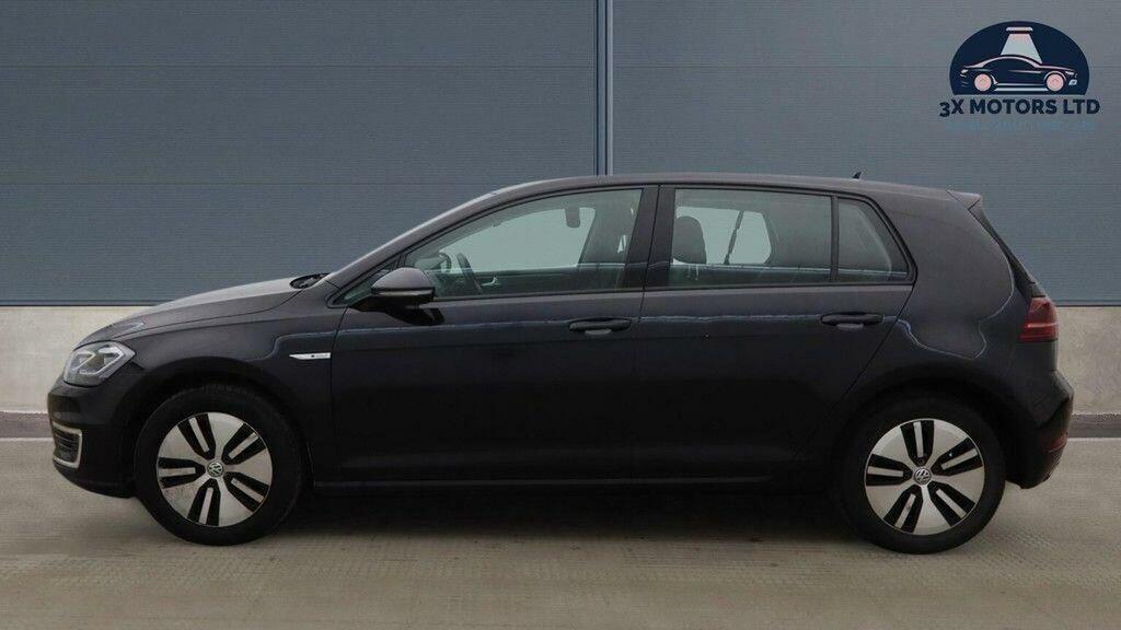 Volkswagen e-Golf Hatchback White #19