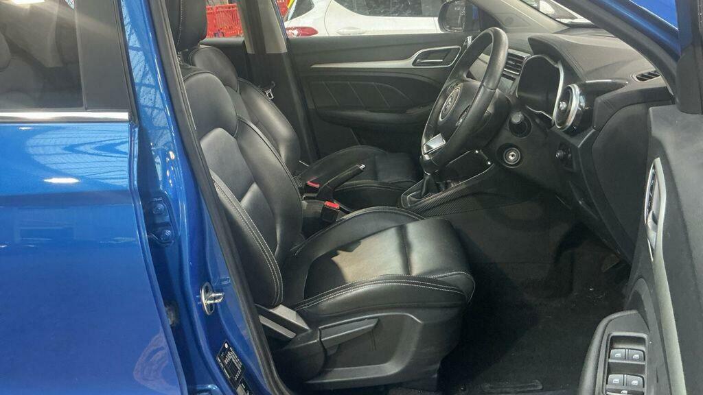 MG ZS 1.5 Vti-tech Exclusive Euro 6 Ss Blue #4
