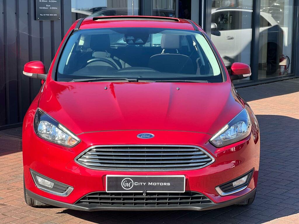 Ford Focus 1.5 Tdci Titanium Euro 6 Ss  Red #4
