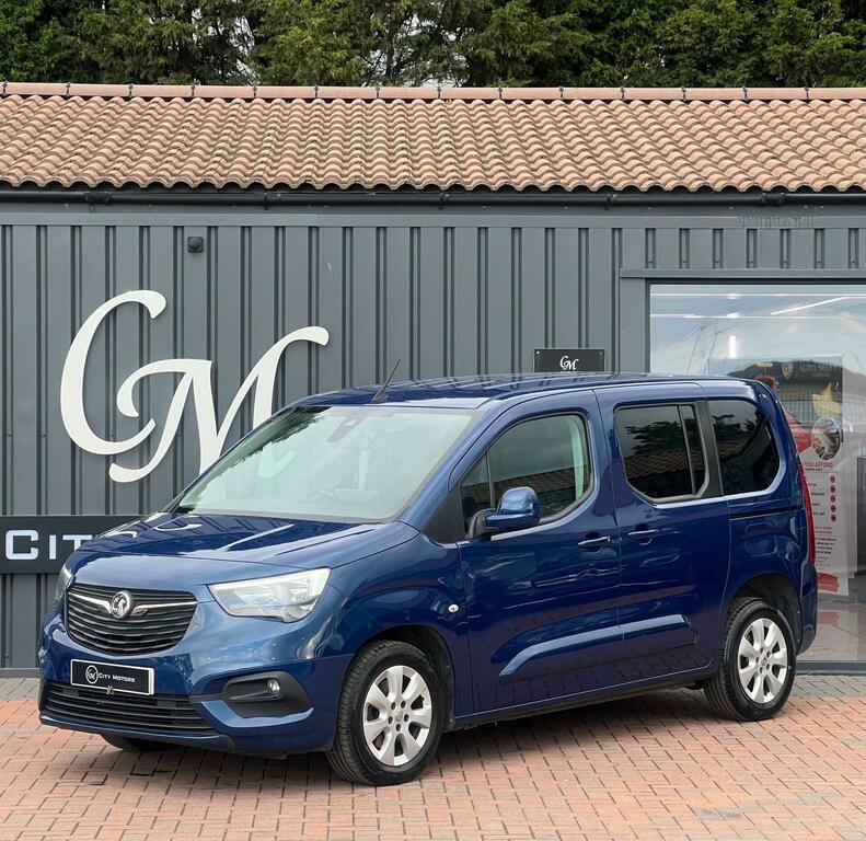 Vauxhall Combo Life 1.5 Turbo D Se Euro 6 Ss 7 Seat Blue