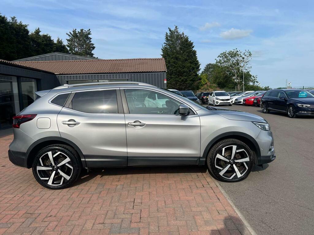 Nissan Qashqai Tekna Silver #5