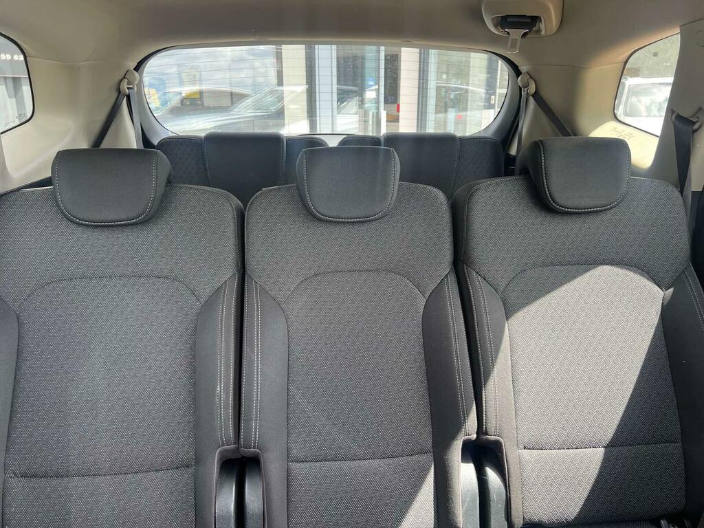 Kia Carens 2 White #4