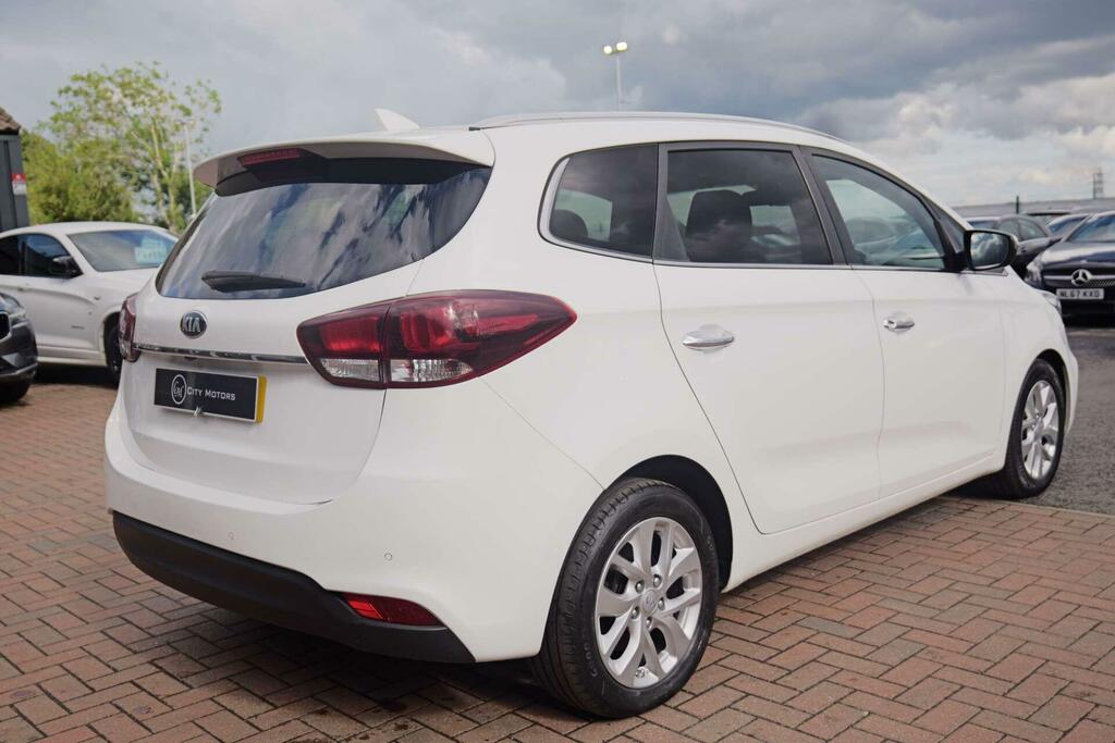 Kia Carens 2 White #6