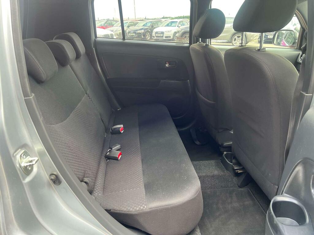 Daihatsu Materia 1.5 Silver #21