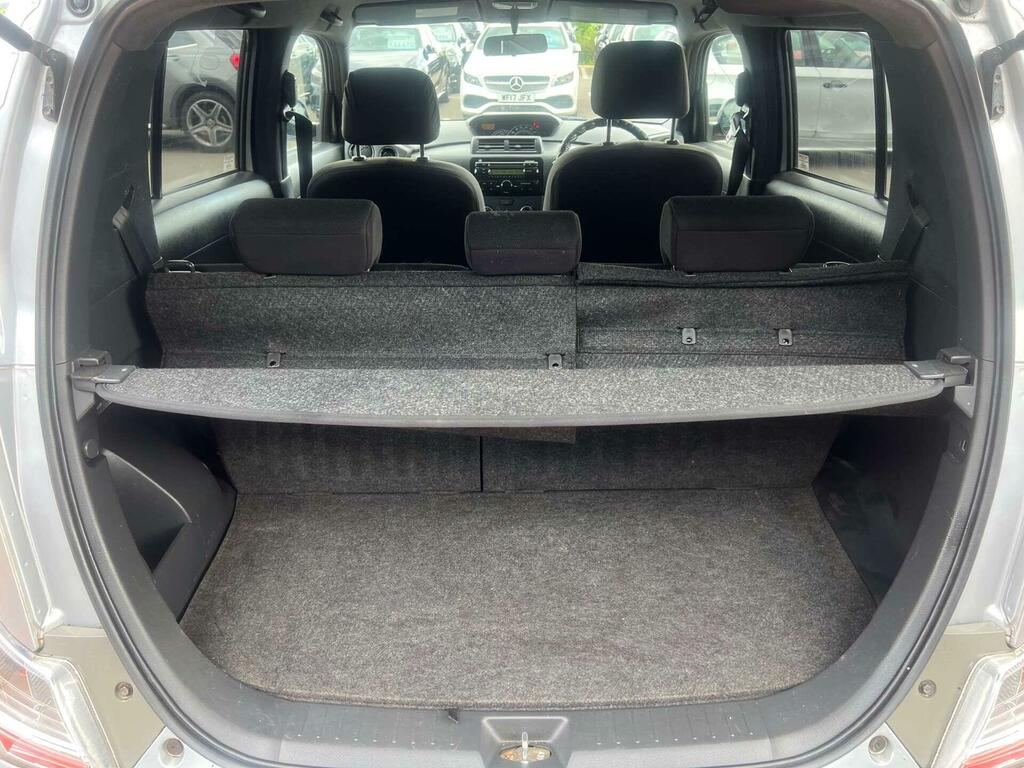 Daihatsu Materia 1.5 Silver #38