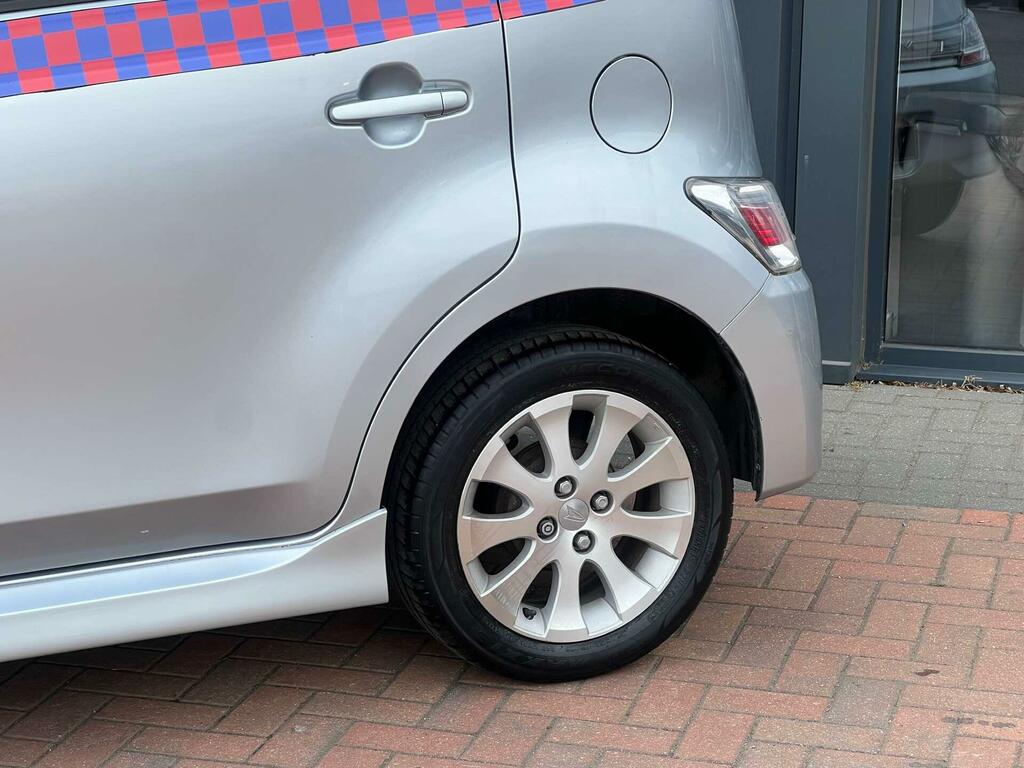 Daihatsu Materia 1.5 Silver #27