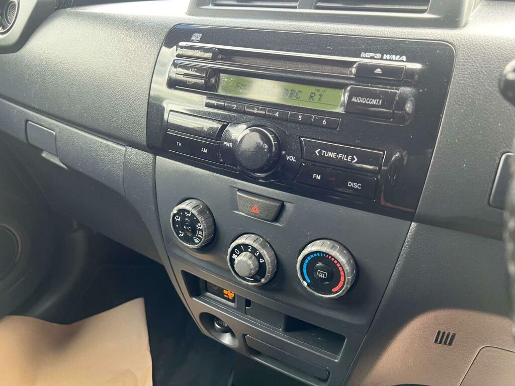 Daihatsu Materia 1.5 Silver #17