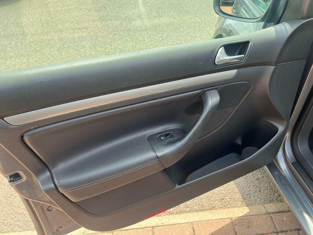 Volkswagen Golf 1.9 Tdi Se Dsg Silver #29
