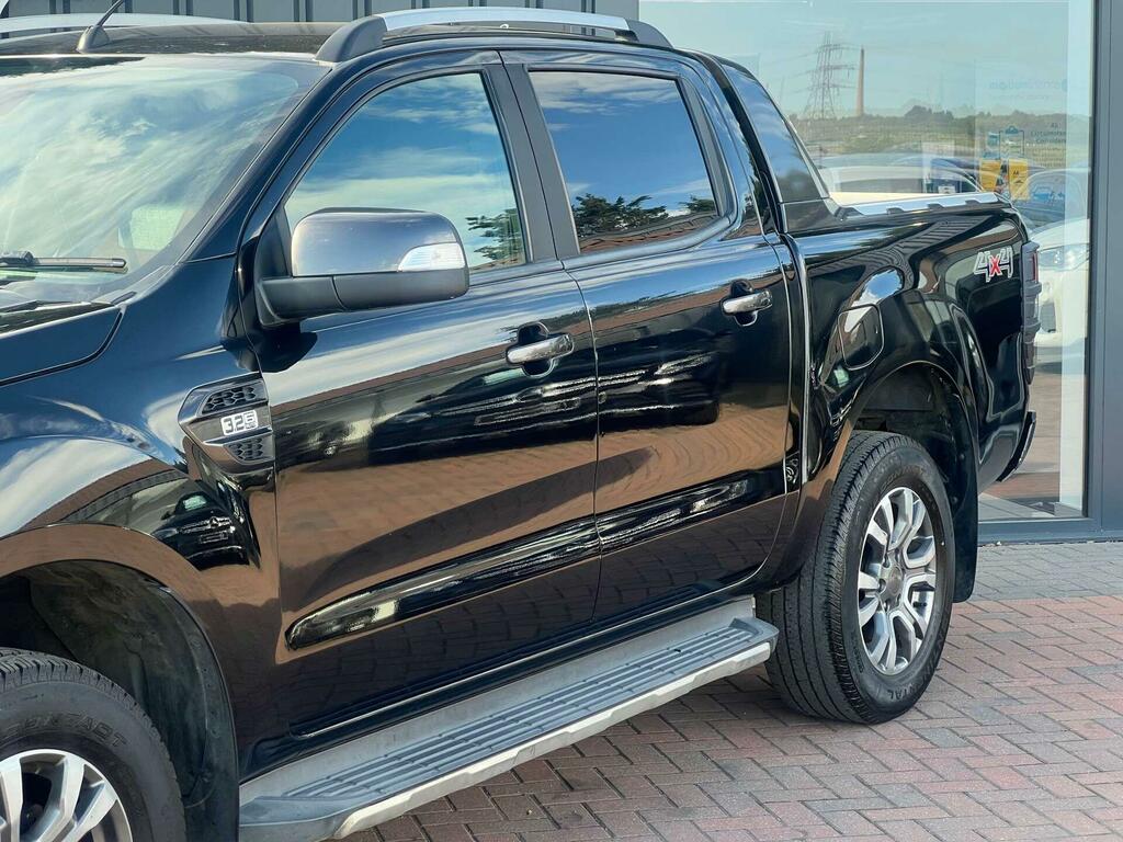Ford Ranger Wildtrak Black #2