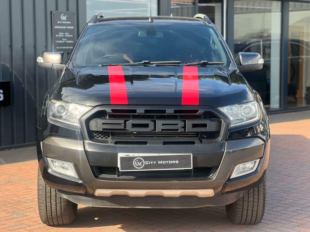 Ford Ranger Wildtrak Black #3