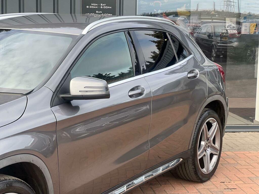 Mercedes-Benz GLA Class Amg Line Grey #2