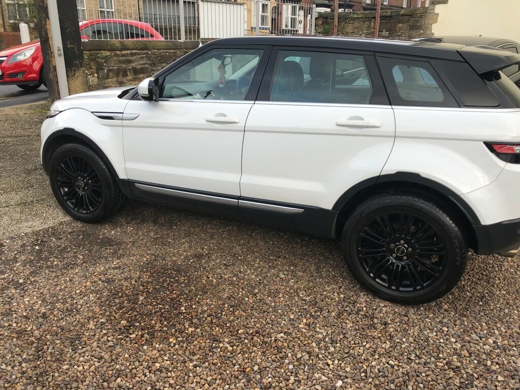 Land Rover Range Rover Evoque 2.2 Sd4 Prestige L316HTS White #3
