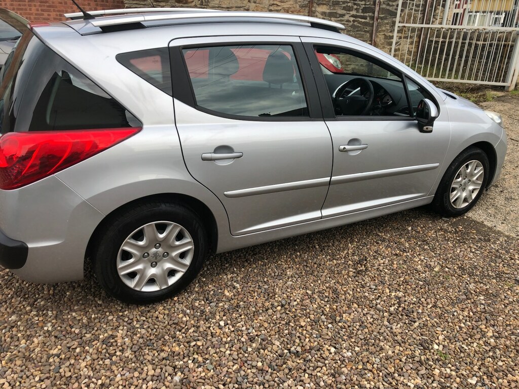 Peugeot 207 1.6 Hdi 92 Active SP12OGL Silver #4