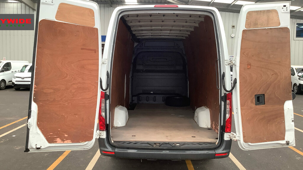 Mercedes-Benz Sprinter Sprinter 314 Progressive Cdi White #9