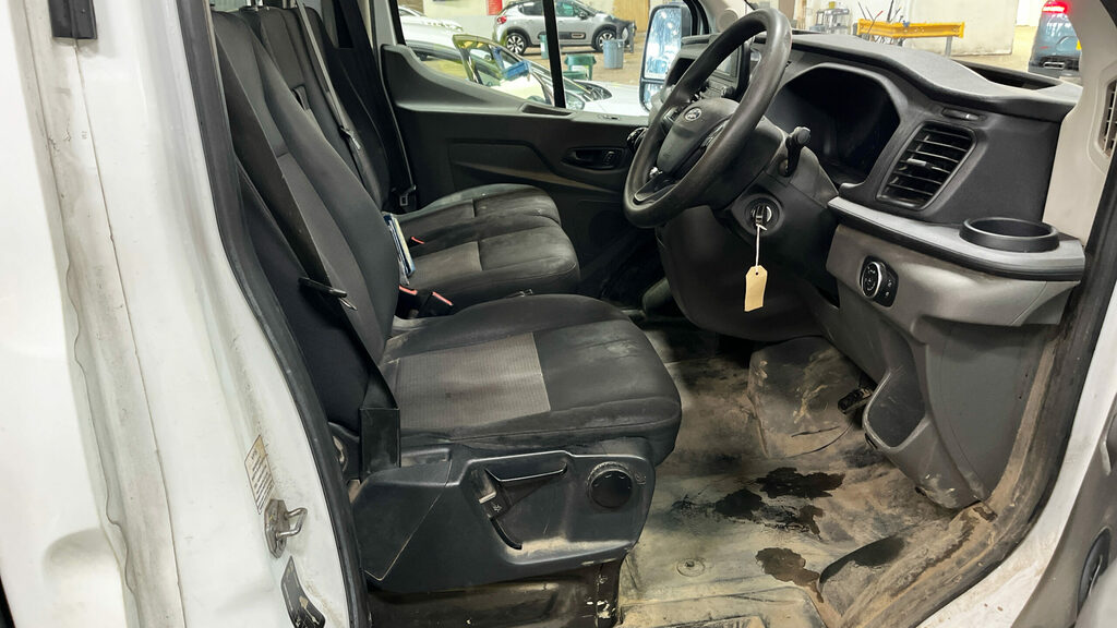 Ford Transit Custom Ford Transit 2020 YR20RCY White #2
