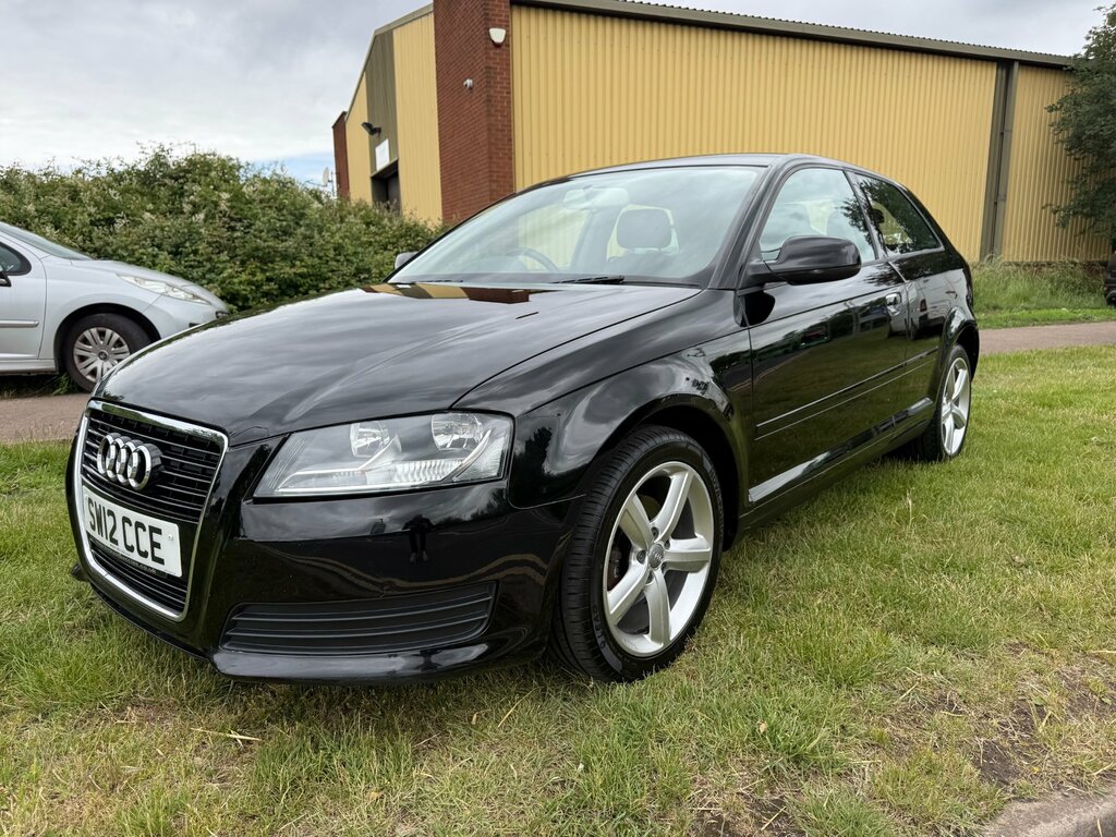 Audi A3 1.6 Technik Hatchback Euro 5 10 Black