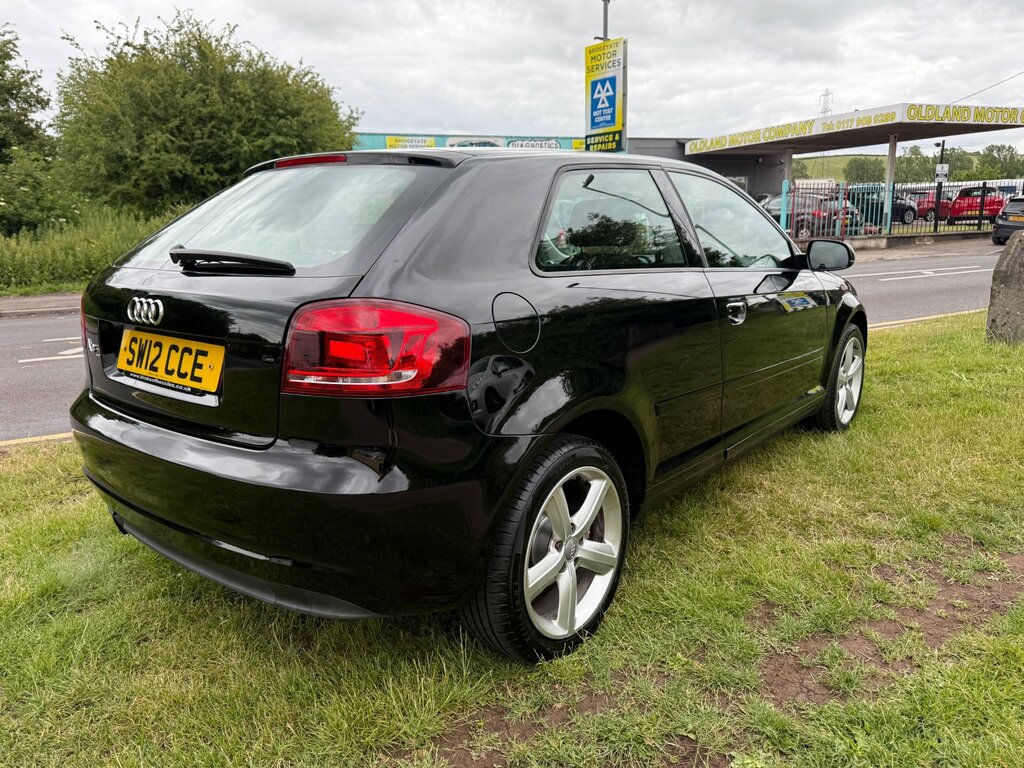 Audi A3 1.6 Technik Hatchback Euro 5 10 Black #2
