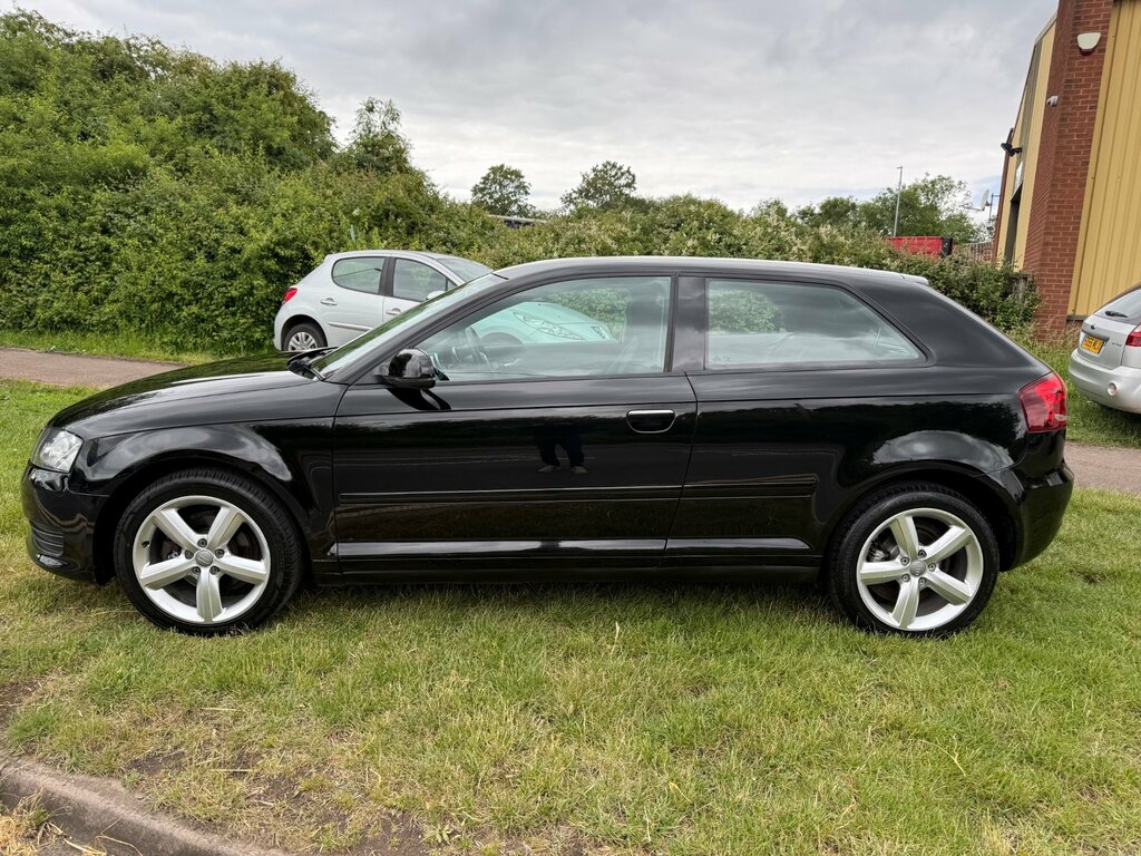 Audi A3 1.6 Technik Hatchback Euro 5 10 Black #4