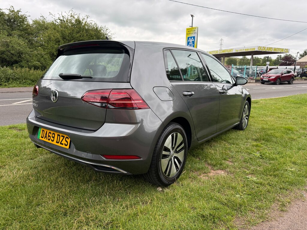 Volkswagen e-Golf 35.8Kwh E-golf Hatchback 136 Ps Grey #2
