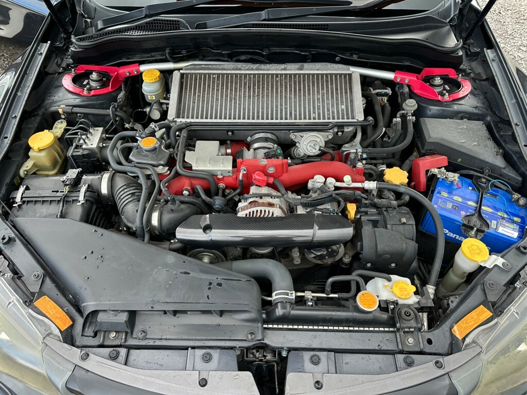 Subaru Impreza Saloon White #10