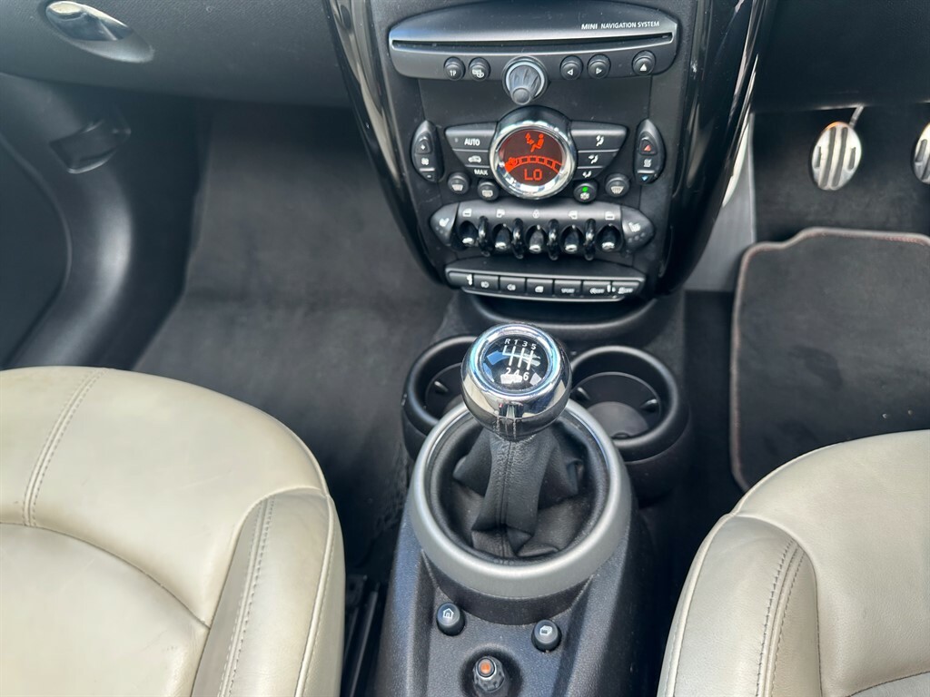 Mini Countryman One White #17