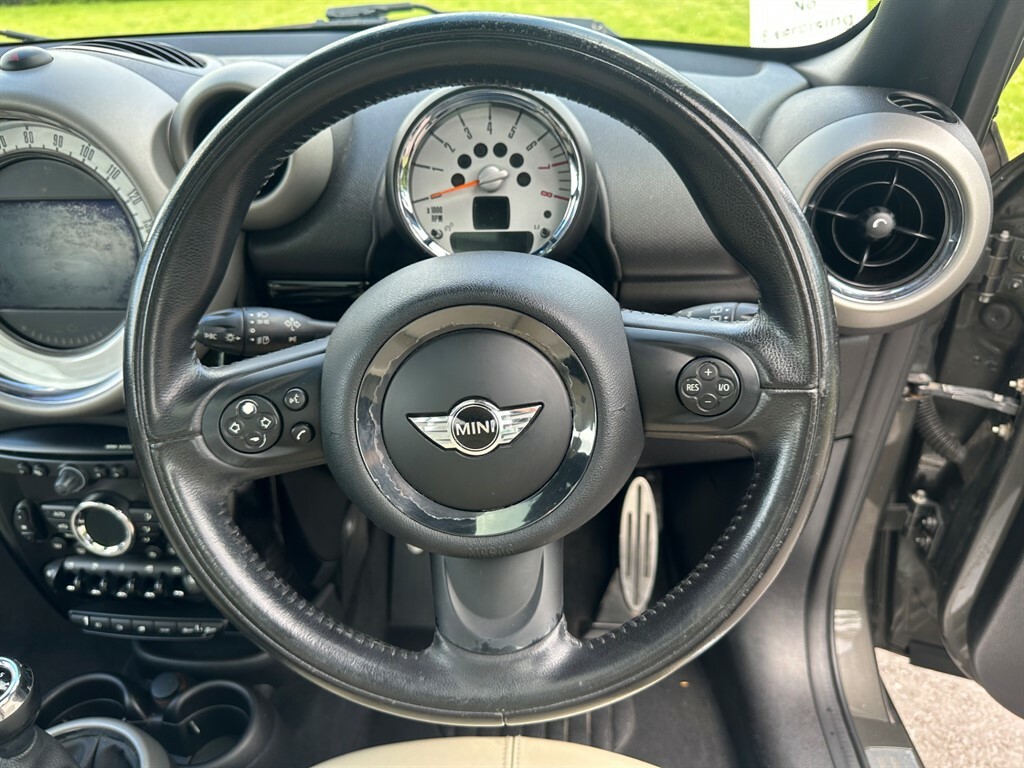 Mini Countryman One White #11