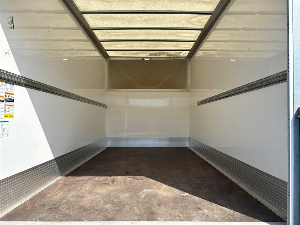 Volkswagen Crafter Cr35 Tdi Cc L Startline White #5
