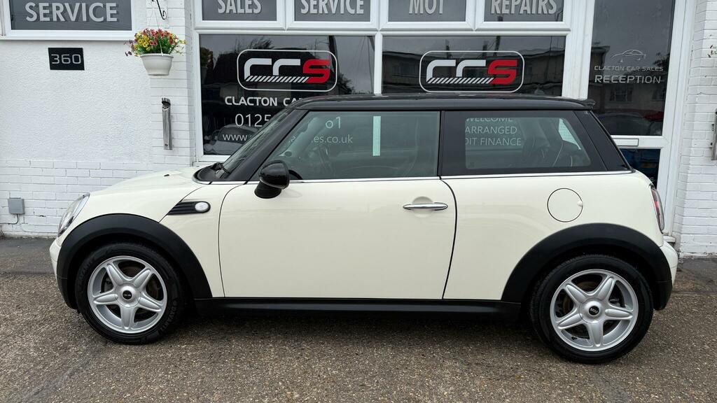 Mini Hatch 1.4 One Yellow #4