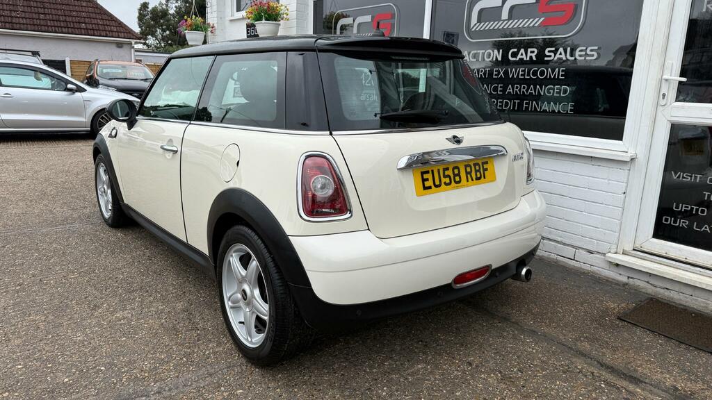 Mini Hatch 1.4 One Yellow #5