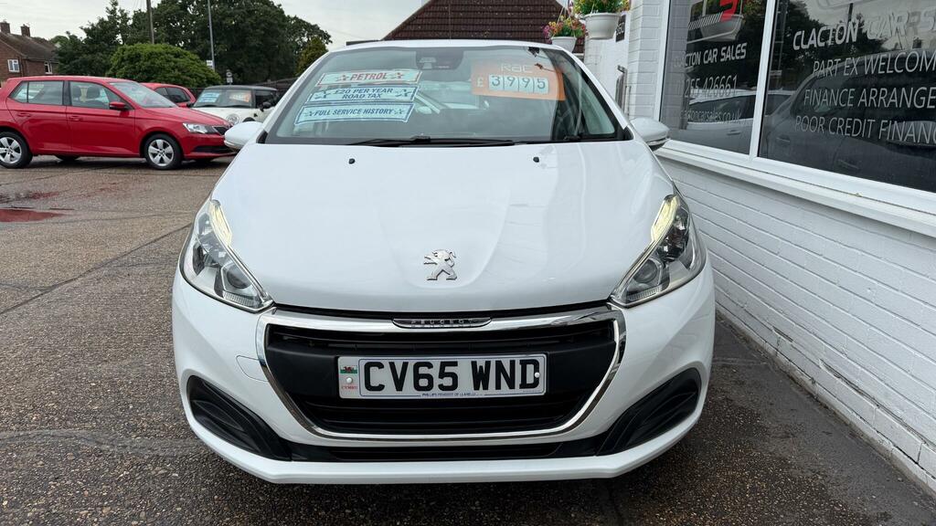 Peugeot 208 Hatchback  #2