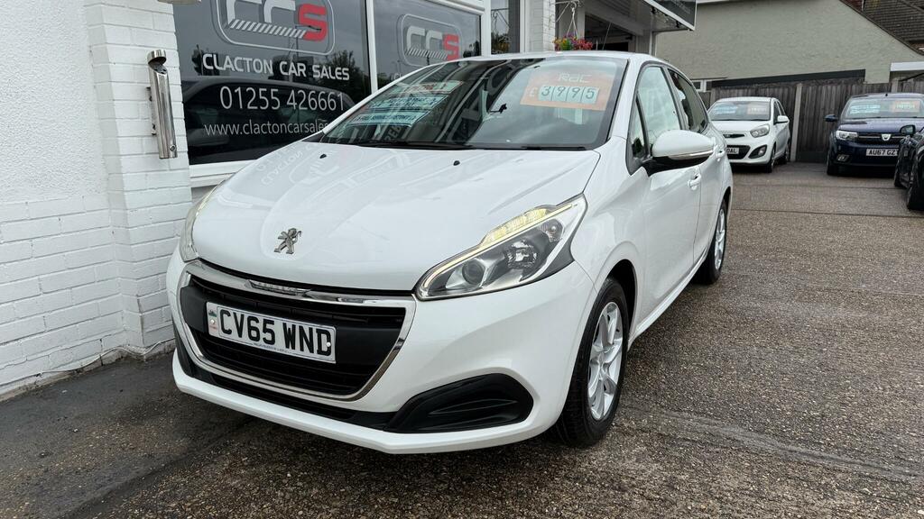 Peugeot 208 Hatchback  #3