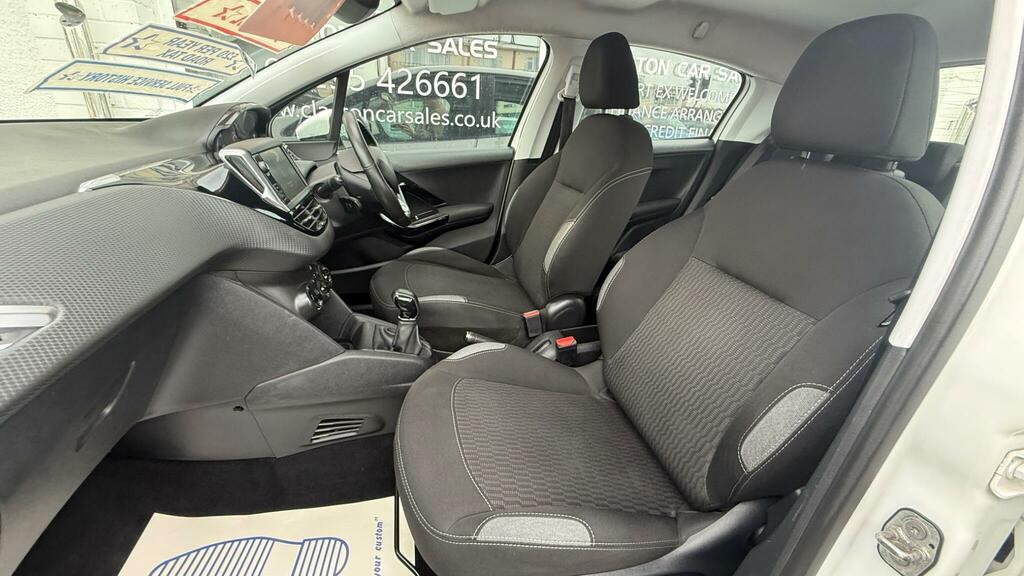 Peugeot 208 Hatchback Silver #15
