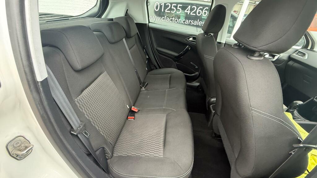 Peugeot 208 Hatchback Silver #12