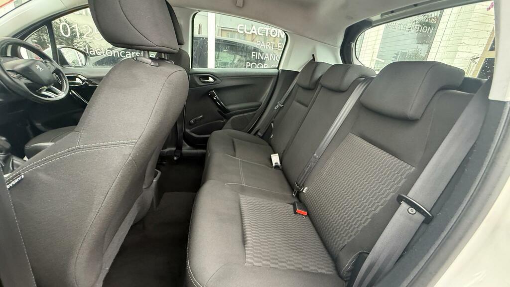 Peugeot 208 Hatchback Silver #17