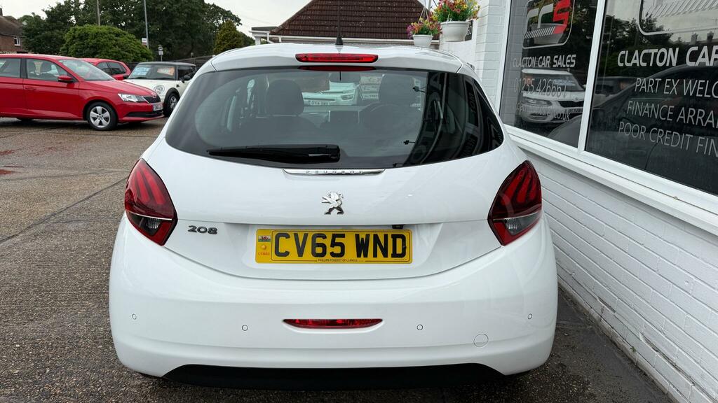 Peugeot 208 Hatchback  #6
