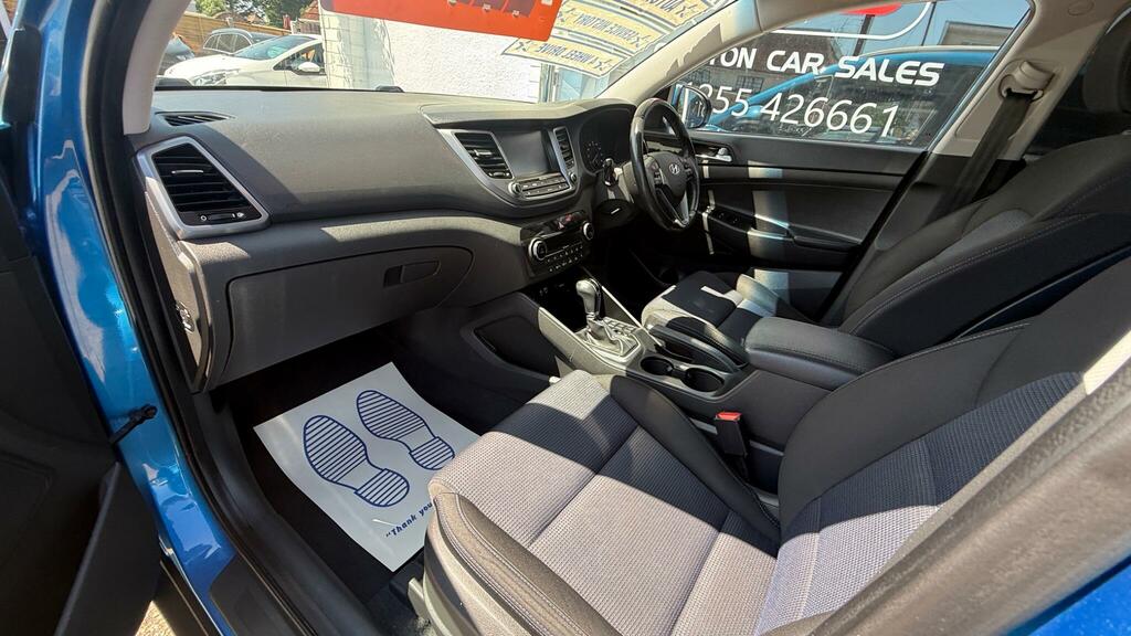 Hyundai Tucson Suv Grey #16