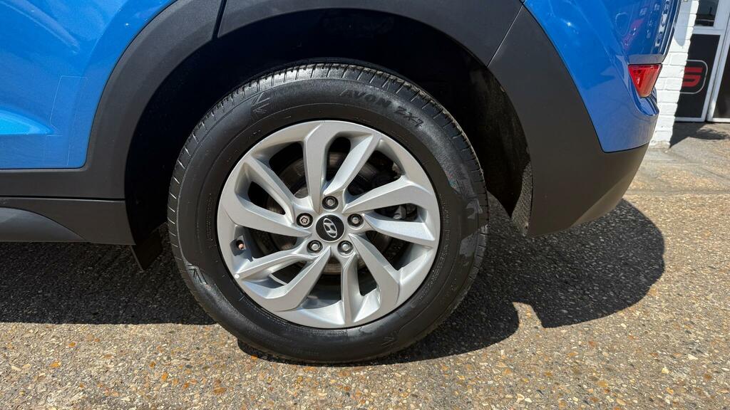 Hyundai Tucson Suv Grey #19
