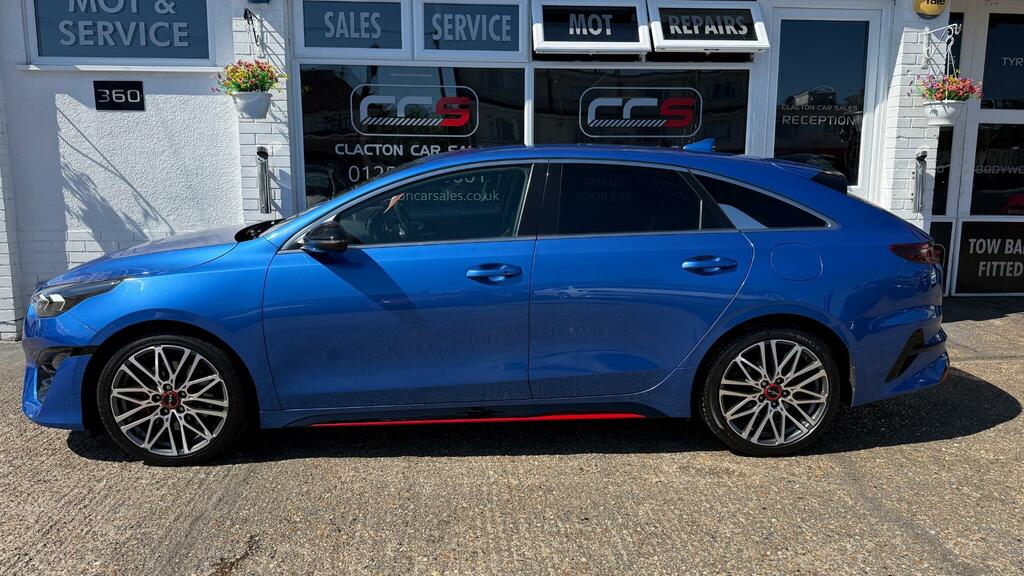 Kia Proceed Estate #4