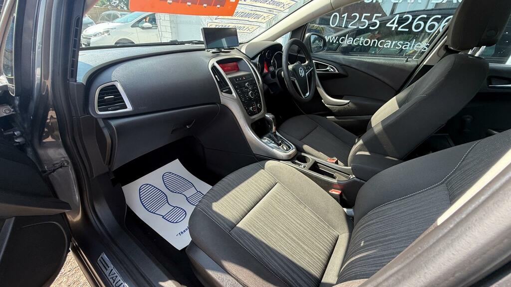 Vauxhall Astra 1.6 16V Sri Euro 5 Black #16
